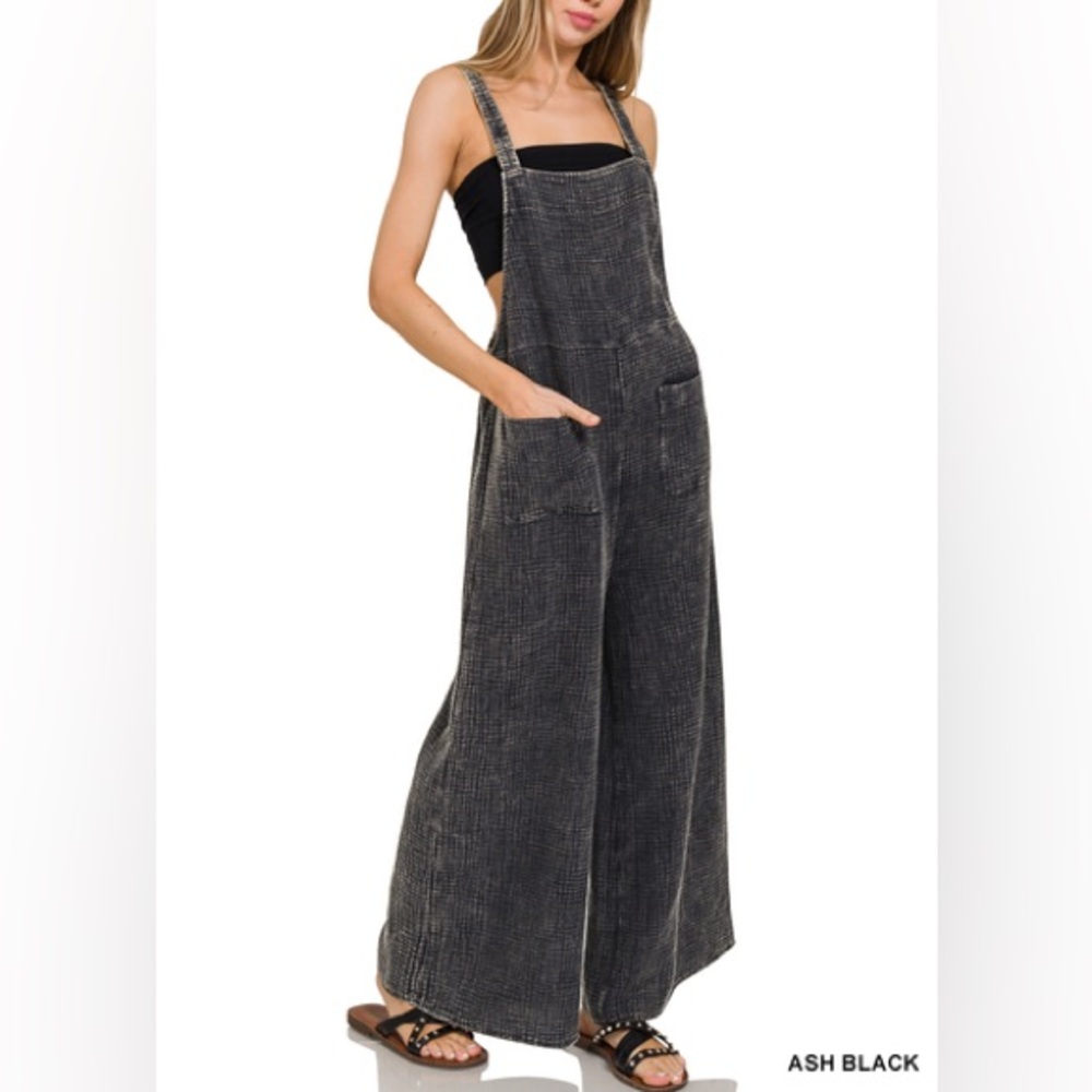 New Zenana Outfitters Ash Black Jumpsuit